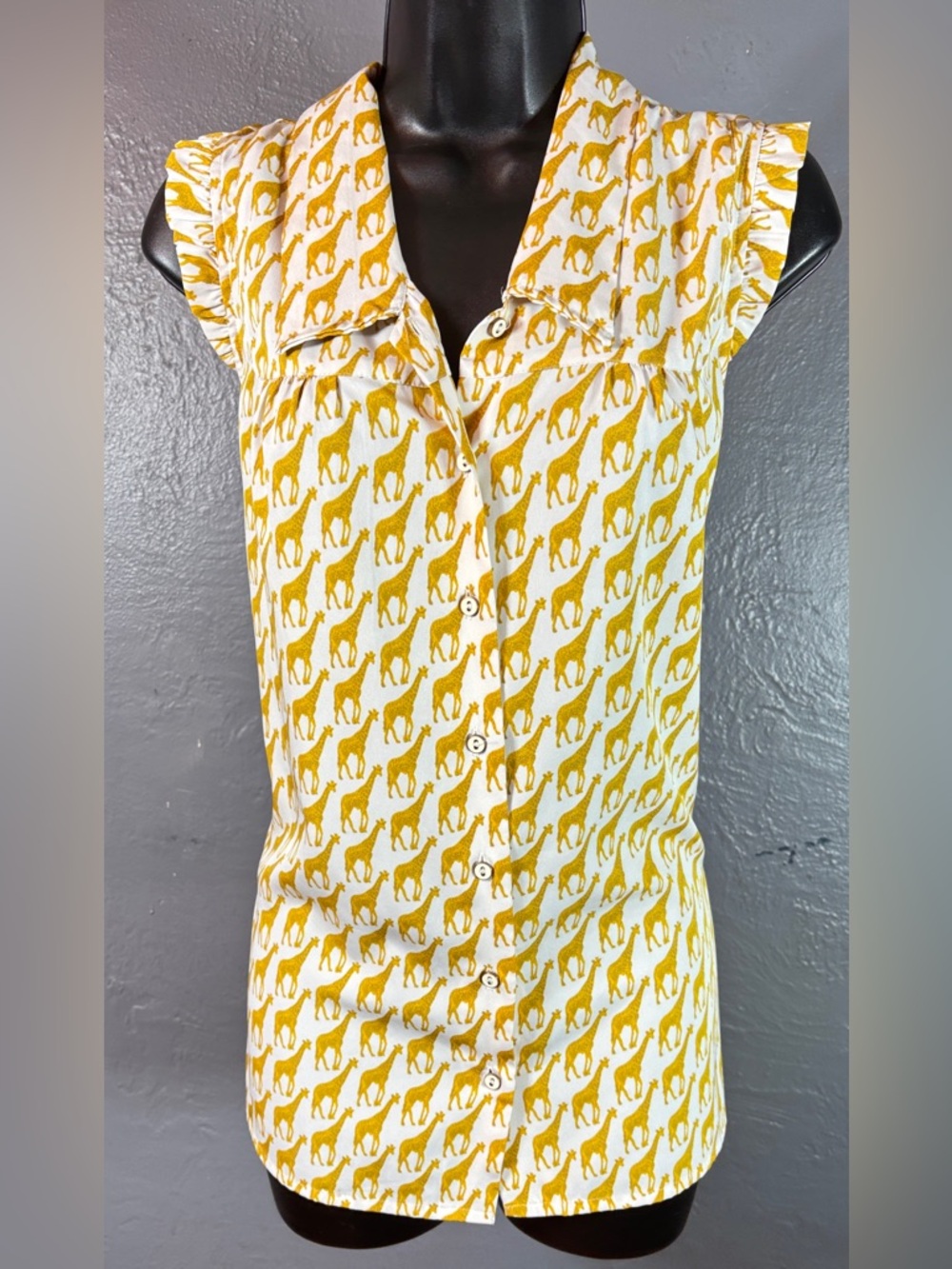 Tommy Hilfiger Giraffe Print Sleeveless Blouse with Ruffled Cap Size XL